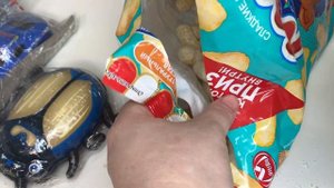 Я В ШОКЕ!!! СУПЕР РАСПАКОВКА КУКУРУЗНЫХ ПАЛОЧЕК МИКА С СЮРПРИЗОМ!!! (Перезалив)