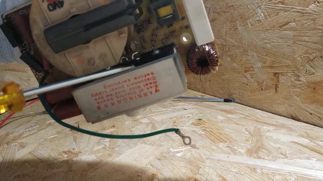 Инвертор микроволновки неисправности. Выбивает автомат при включении микроволновки. смотреть онлайн