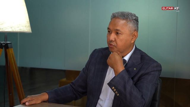 Азат Перуашев о том, кто виноват в январских событиях, девчонках на панели и саботаже