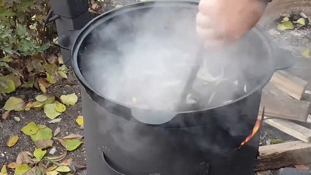 Заяц в сметанном соусе, пальчики оближешь. #заяц#казан#дрова#тушение#зож#пп#вкуснятина#сметанныйсоу смотреть онлайн