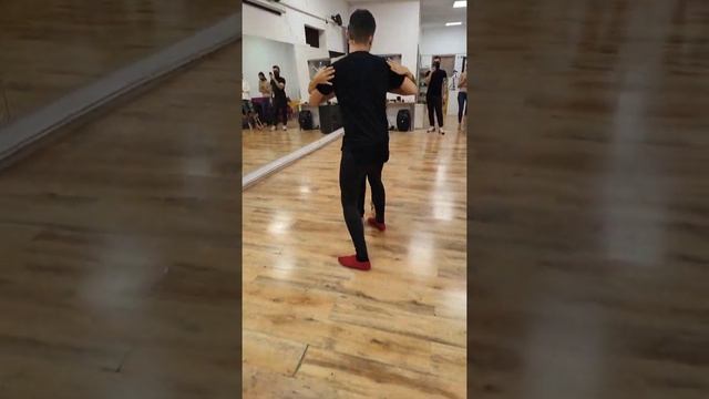 Chris paradise-dos extranos смотреть онлайн