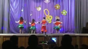 Русский народный  музыка Н Кадышева Течет ручей)