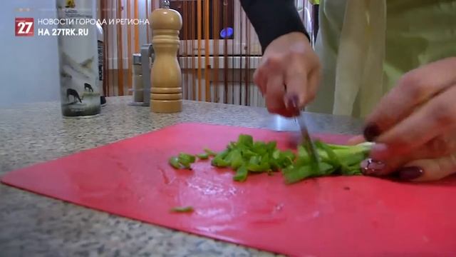 Простая кухня | Куриная печень с яблоками