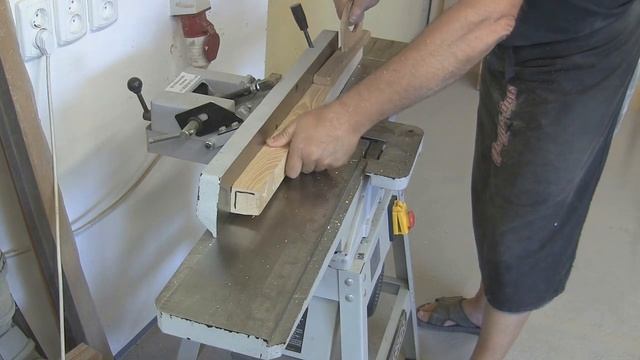 Как изготовить клиновидные ножки. Уроки для самых начинающих. How to make wedge-shaped table legs. смотреть онлайн