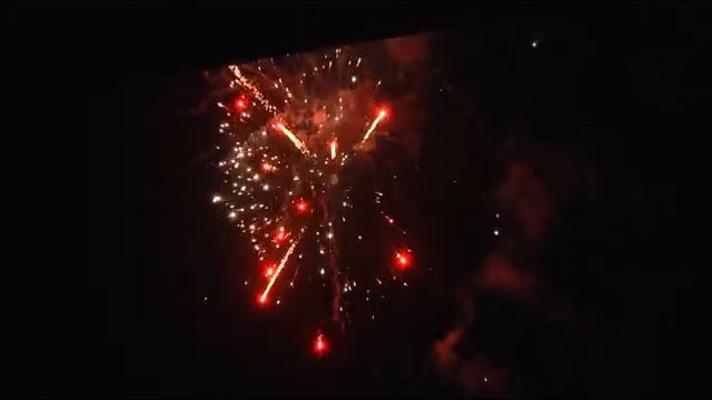 EC231 Фейерверк "Moscow Never Sleeps" 1,2"х49 смотреть онлайн