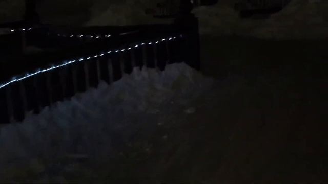 Натуральный каток в саду "Эрмитаж" (Залитые дорожки). 2017 смотреть онлайн