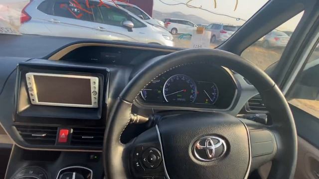 Toyota Noah 2014 год, 1.8 Гибрид? комплектация «Hybrid G» 3,5 балла☑️ смотреть онлайн