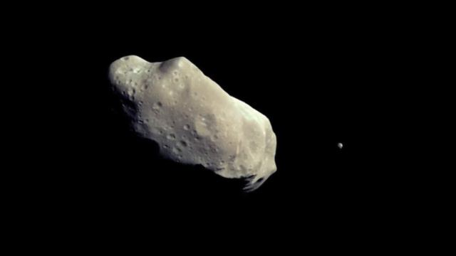 #этоинтересно | Выпуск 91: Самые необычные спутники