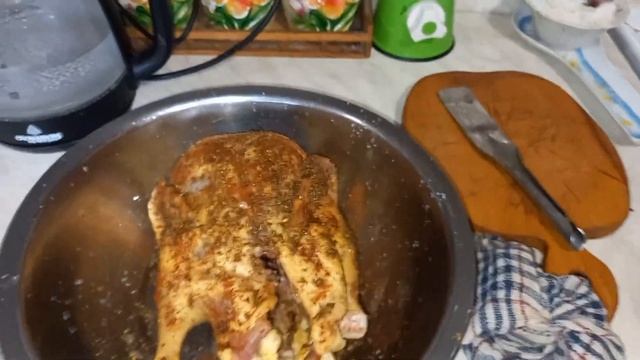 Утка в духовке с яблоками смотреть онлайн