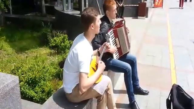 песенка крокодила гены уличные музыканты Владивостока vladivostok buskers