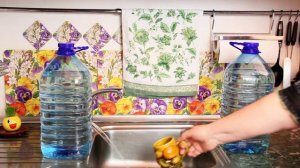 Кран из больших 5 литровых бутылок