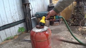 как открутить кран газового баллона и резать болгаркой