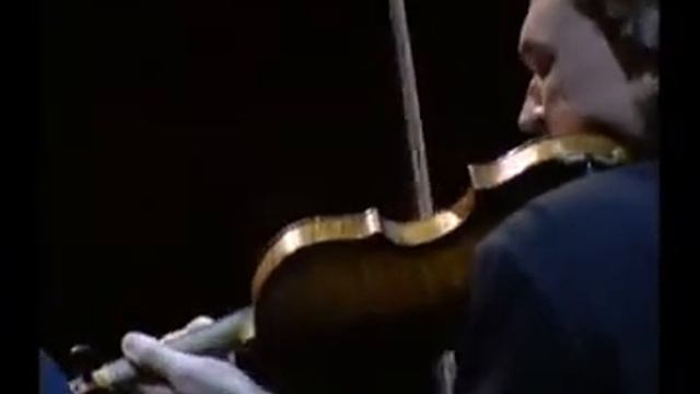 Chief sitting in the rain & College Hornpipe смотреть онлайн