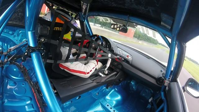 Long Road Racing's Ultimate Mazda MX-5 смотреть онлайн