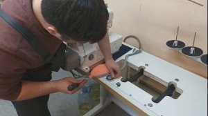 замена масла на плоскошовной промышленной швейной машине Jack 8569 ADI