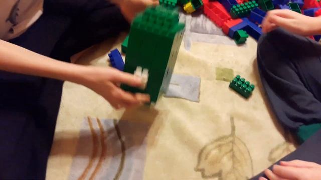 Колонки для компьютера из конструктора смотреть онлайн