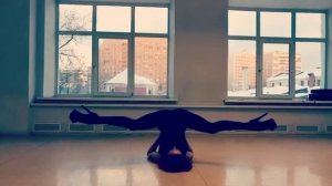 Стриппластика. Стойка для начинающих. Strip dance floorwork, beginner's level.