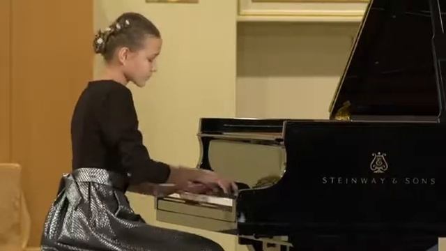 Д.Шостакович Прелюдия и фуга D-dur смотреть онлайн