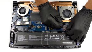 ?️ MSI Crosshair 15 (B12Ux) - disassembly and upgrade options