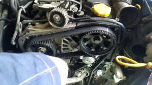 Как натяуть ролик ремня ГРМ.