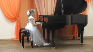 П.Чайковский «В церкви» из цикла «Детский альбом»