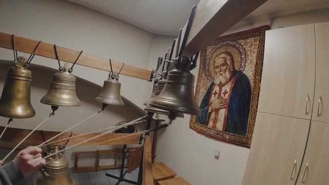 Колокольный звон на учебной звоннице в Кафедральном соборе Елгавы (Латвия) Звон_1 смотреть онлайн