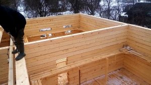 Дом из бруса 200х200, крыша, полы.