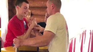 Олег Жох боротьба на праву руку(Oleg Zhokh fighting on the right hand)2021