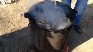 Готовим вкусно в казане мясо и картофель