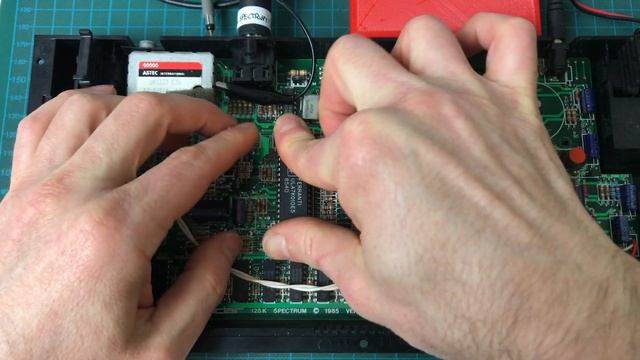 ZX Spectrum 128 "Toastrack" Repair and Restoration смотреть онлайн