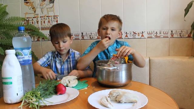 Самый Лучший Рецепт Окрошки на Кефире и Минералке!!! смотреть онлайн