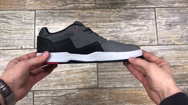 Кеды DC SHOES BARKSDALE M SHOE GREY/BLACK/RED смотреть онлайн