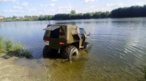 Вездеход Ермак - вход в воду