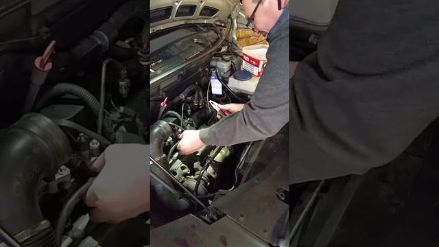 B-180 W245 CDI замена форсунки/Einspritzdüse ausbauen. Часть 3 смотреть онлайн