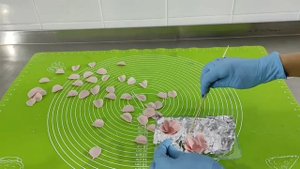 Шоколадные цветы для торта!