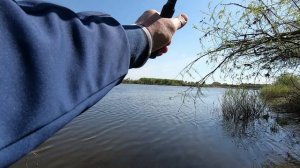 РЫБАЛКА НА РЕКЕ.ДЖИГ,ОТВОДНОЙ ПОВОДОК.РЫБАЛКА НА СПИННИНГ!