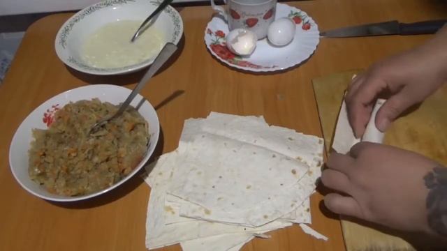 Трубочки с капустой за 30 минут. Не дорогой перекус за 50 рублей. смотреть онлайн