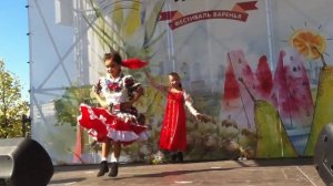 МОСКОВСКАЯ КАДРИЛЬ-Злата Семенычева и Вероника Будаева
