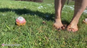 Food feet crush on the grass