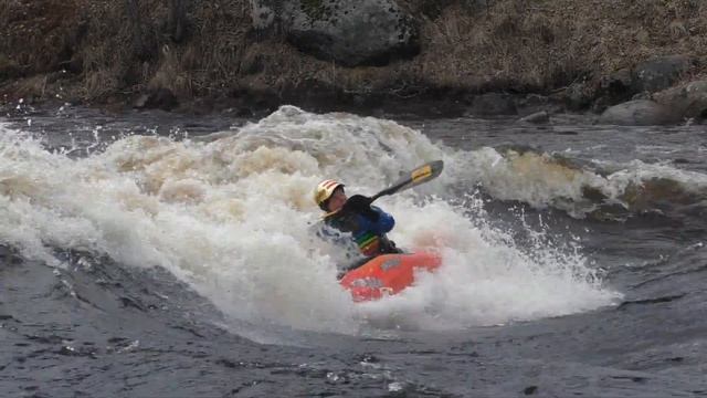 Тивдия, тренировочные сборы по фристайл-каякингу: день 2 смотреть онлайн