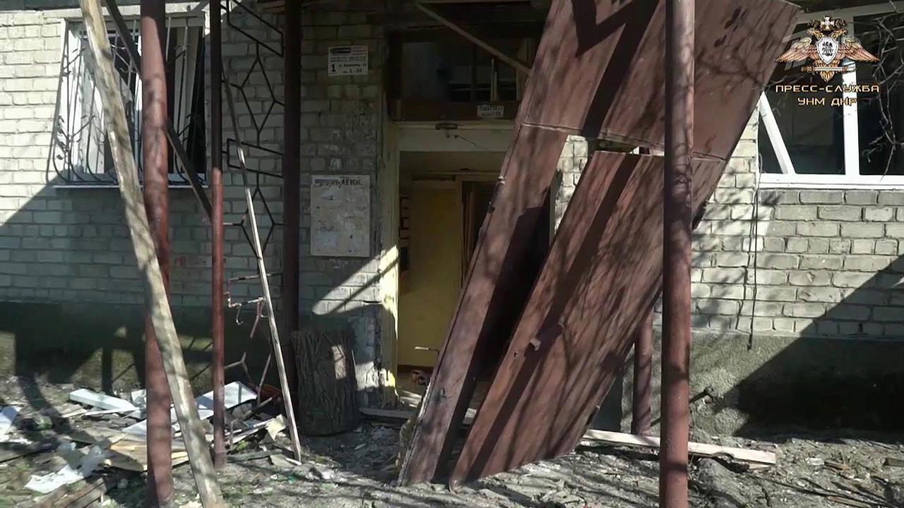 Украинские военные возобновили массированные обстрелы населенных пунктов Донбасса