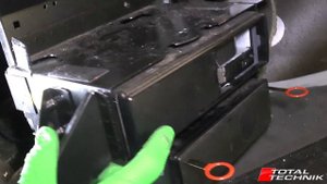 How to Remove Antenna Amplifier (AVANT) - Audi A6 S6 RS6 - C5 - 1997-2005 - TOTAL TECHNIK