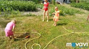 ЛЕТОМ НА ДАЧЕ ИГРАЕМ  И ВЕСЕЛИМСЯ