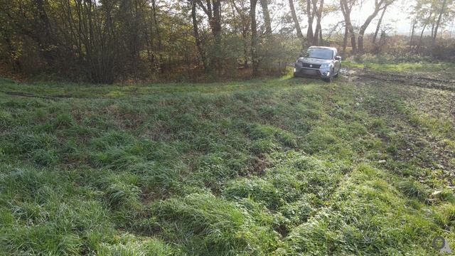 Suzuki Vitara - Crossing mud with AT Tires Coopers  Part 1