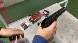 MP-81 — травматический пистолет, напоминающий ТТ, сертифицированный в качестве ОООП.