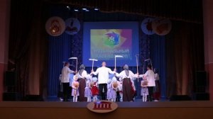 Танец с родителями "Сенокос". Дети 5-7 лет.