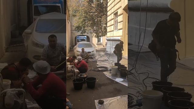 Капитальный ремонт для дома в центре Москвы делают гастарбайтеры работающие на Колю! смотреть онлайн