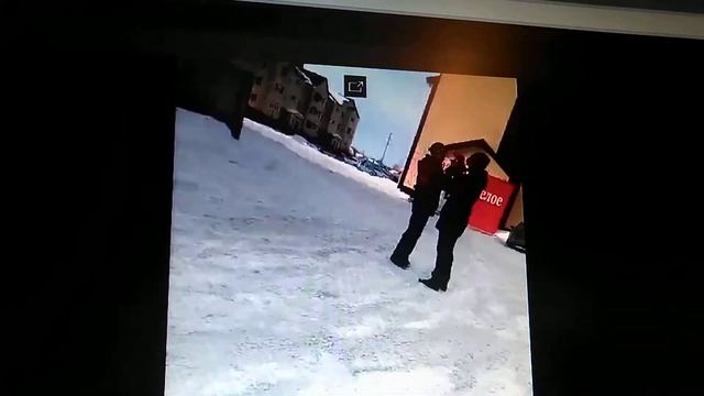 Ко когда нашел свою первую любовь на улице! смотреть онлайн