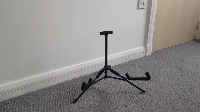 Fender mini guitar stand review | super portable! смотреть онлайн