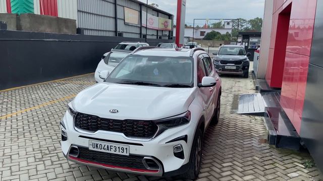 Kia Sonet 2nd Service #nainitrails #kiasonet #kiaindia смотреть онлайн